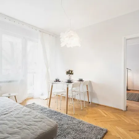 Apartment Grunwaldzka By Renters Posen