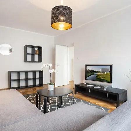 Grunwaldzka By Renters Apartment *