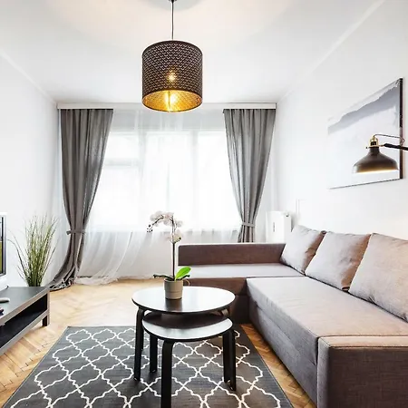 Apartment Grunwaldzka By Renters *