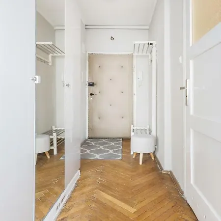 Grunwaldzka By Renters Apartment